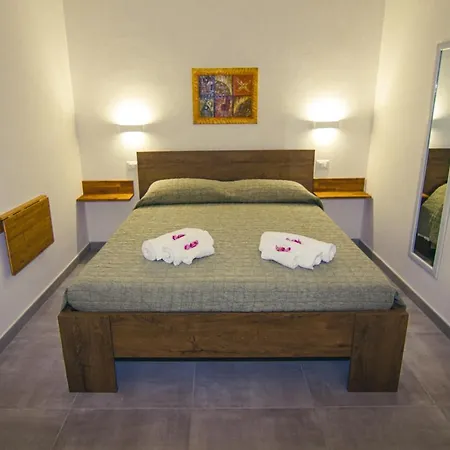 La Terra Del Benessere Couette-café Castelsardo